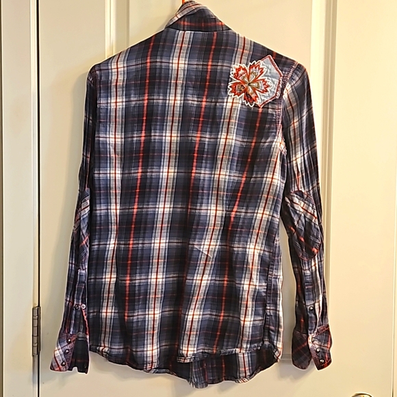 Small Plaid Ariat button up top - Picture 2 of 4